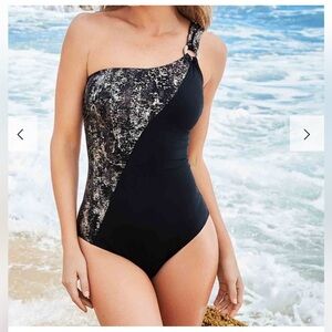 AMORESSA SWIMWEAR size 6 beautiful colors combination of black & silver NEW !